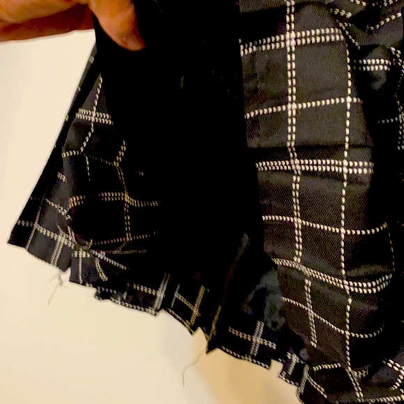 Urban Co Co pleated plaid schoolgirl skirt. - Picture 3 of 3